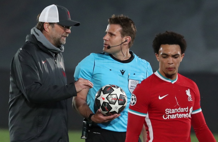 官方：斯洛特因对裁判使用侮辱性言辞被禁赛2场+罚7万镑