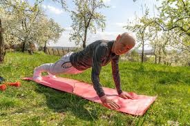 英超半场：米伦科维奇乌龙巴里破门，埃弗顿2-0诺丁汉森林