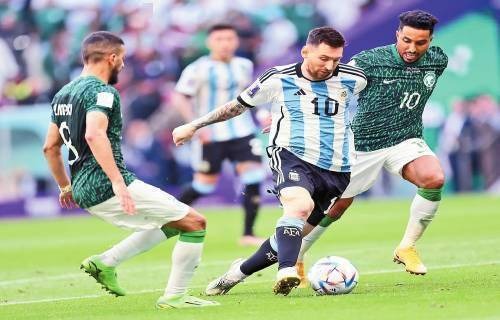 中超首轮多达13名国脚未出场 世预赛难度陡升